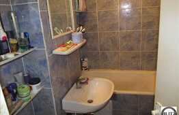 Apartament de vanzare, 2 camere, 47 mp in zona Piata Hermes. Boxa inclusa