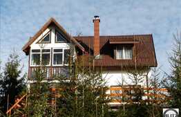 Casa de vacanta de vanzare, 90 mp cu teren 400 mp