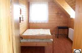 Casa de vacanta de vanzare, 90 mp cu teren 400 mp