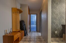 Apartament 2 camere, etaj 3 din 4 , cu balcon si parcare ,in zona Eroilor 