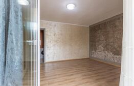 Apartament 2 camere, etaj 3 din 4 , cu balcon si parcare ,in zona Eroilor 