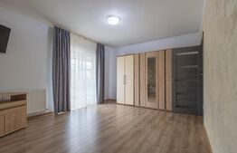 Apartament 3 camere, etaj intermediar, balcon si parcare inclusă , zona Eroilor 