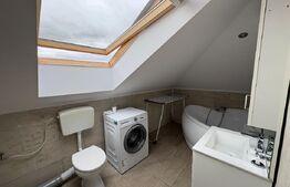 Apartament de vanzare, 3 camere, 61 mp, mansarda, zona Florilor