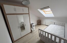 Apartament de vanzare, 3 camere, 61 mp, mansarda, zona Florilor