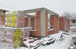 Vanzare casa la rosu cu 170 mp in Luna de Sus, 400 mp teren! COMISION 0%