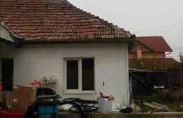 Vanzare casa cuplata, 90 mp utili, 601 mp teren, zona linistita