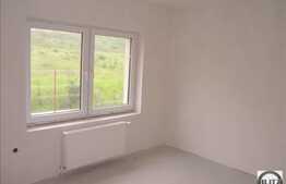 De vanzare casa cu 124 mp, finalizata in 2011, zona Luna de Sus