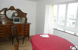 Vanzare 4 camere in zona strazii Primaverii, izolat termic