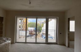 Apartament semifinisat, 3 camere, 2 băi, terasă și parcare zona Piața Abator