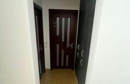 Apartament cu 2 camere, semidecomandat, etaj 1/3, 2 parcari, zona Eroilor