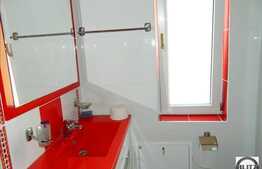Casa de inchiriat cu 4 camere, 240 mp cu teren 500 mp, Faget