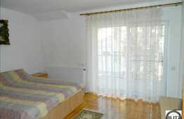 Casa de inchiriat cu 4 camere, 240 mp cu teren 500 mp, Faget