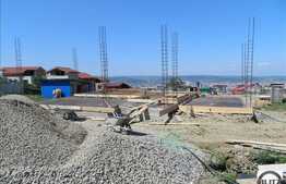 Casa de vanzare, 165 mp utili, dispusa D+P+M