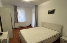Vand apartament cu 2 camere 73 mp, balcon 11 mp ,cartier Europa 