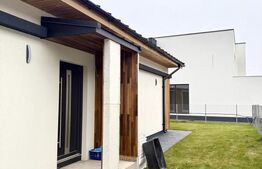 Casa individuala de 3 camere, 110mp, curtea 350mp, zona Sanicoara