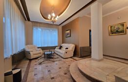 Vile  cu piscina exclusivista de vanzare in zona  Grand Hotel Italia