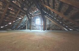 Casă în Săcele – singur în curte, zonă excelentă!