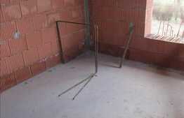 Casa individuala 127 mp, teren 425 mp, zona linistita de case!