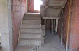 Casa individuala 127 mp, teren 425 mp, zona linistita de case!