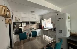 Apartament cu 2 camere, 68 mp, parcare, zona Vivo