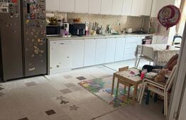 Apartament cu 3 camere, parter inalt, zona Florilor, cu parcare inclusa