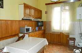 2 camere de vanzare, 74 mp utili, in vila, zona Gradinii Botanice