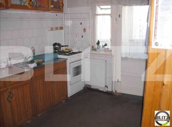 Apartament de vânzare 3 camere Gheorgheni - 180AV | BLITZ Cluj-Napoca | Poza3