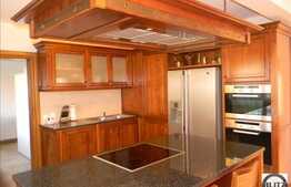 Casa highclass, in cea mai buna zona din Floresti!