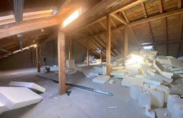 Apartament tip casă cu pod generos, 196,29mp, curte și parcare, Baciu, Petrom