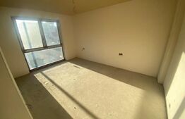 Apartament tip casă cu pod generos, 196,29mp, curte și parcare, Baciu, Petrom