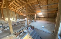 Apartament tip casă cu pod generos, 196,29mp, curte și parcare, Baciu, Petrom