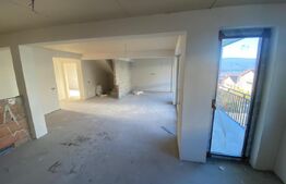 Apartament tip casă cu pod generos, 196,29mp, curte și parcare, Baciu, Petrom