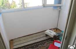 De vanzare 100 mp, 3 camere, zona Interservisan. Boxa la subsol inclusa