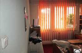 De vanzare 100 mp, 3 camere, zona Interservisan. Boxa la subsol inclusa