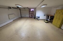 Casă 5 camere,  Garaj dublu • Curte privată • Saună