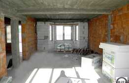 Casa la pret de apartament! 130 mp utili, semifinisata in zona Floresti.