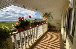 Casa individuala cu 7 camere, 200 mp, teren 627 mp, Jucu de Sus