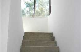 Casa ce-si asteapta proprietarul care sa-i confere personalitate!