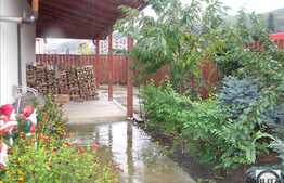 Duplex de vanzare 115 mp utili, 240 mp de teren, imobil nou! Zona Florilor!