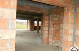 Casa cu 265 mp utili, teren de 600 mp! Zona benzinariei MOL!