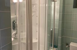 Apartament cu 3 camere și 3 băi în vilă, zona Schei