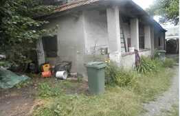 De vanzare casa 75 mp, teren 1410 mp, front 14 ml, zona strazii Avram Iancu