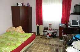 Casa de vanzare 400 mp teren + spatii de depozitare, zona sensului giratoriu