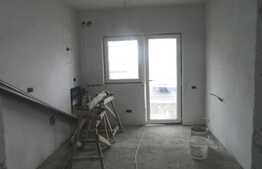 De vanzare duplex, 5 camere, 155 mp, teren de 200 mp! Zona de case!