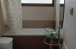 Apartament  3 camere, 55 mp, zona Subcetate