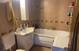 Apartament 3 camere, 63 mp, zona Vivo