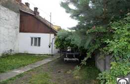 De vanzare casa demolabila, 50 mp cu teren 400 mp si front la strada de 10 ml!