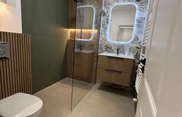 Apartament 3 camere, lux, zona Centrala