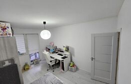 Apartament cu 3 camere, 54 mp, parcare, grădină 20 mp, zona Florilor 