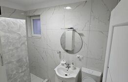 Apartament cu 3 camere, 54 mp, parcare, grădină 20 mp, zona Florilor 